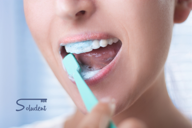 Cómo cepillarse los dientes